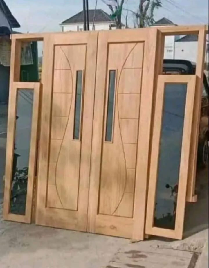 Kusen Pintu Kayu Solid