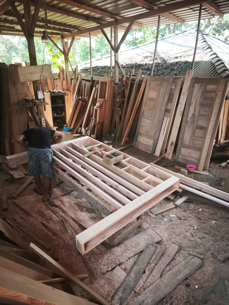 Gudang Kayu & Bongkar Muat UD GORO